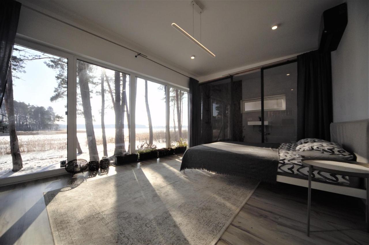 Gauja  Gaujaclub - Our Bose And Bang&Olufsen Lofts On A Lake מראה חיצוני תמונה